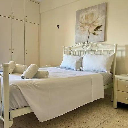 Diamond 2 * Paphos
