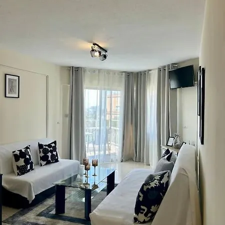 Apartament Diamond 2 *